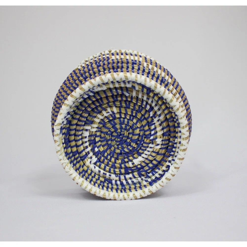 African‎ Hand Woven Seagrass Lidded Basket Blue & White 8